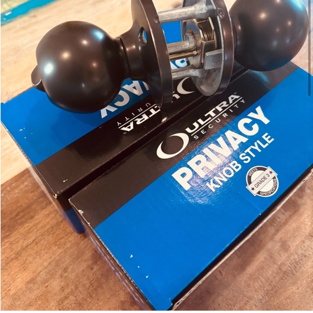 Ultra Security Privacy Door Knobs Bronze New in Box